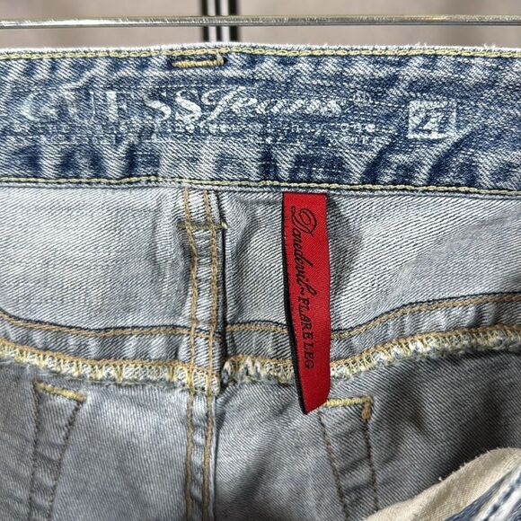 Guess Jeans Low-Rise Daredevil Cut-off Shorts - Picture 4 of 6